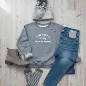 Gray Knit Pom-Pom Beanie